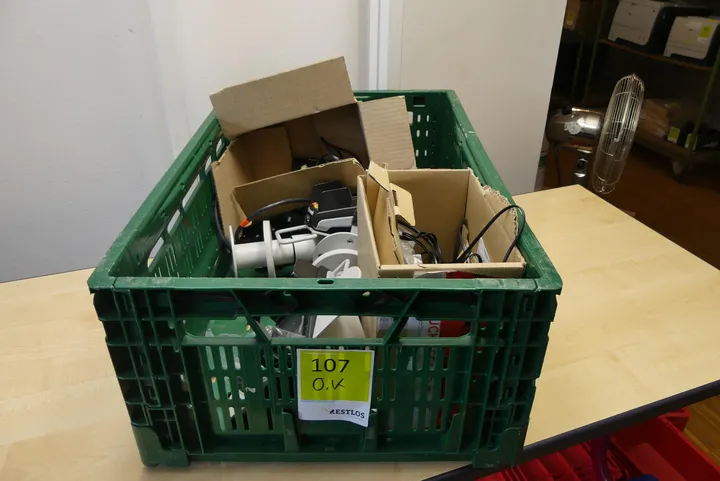 Konvolut Kassen & POS-Zubehör Umfang: nur der Inhalt, ohne Kiste